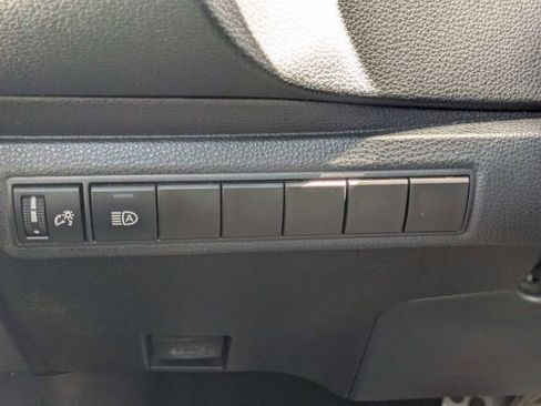 Used 2023 Toyota Corolla SE image 24