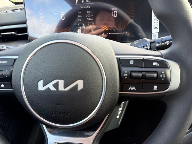 New 2026 Kia K5 LXS FWD image 21