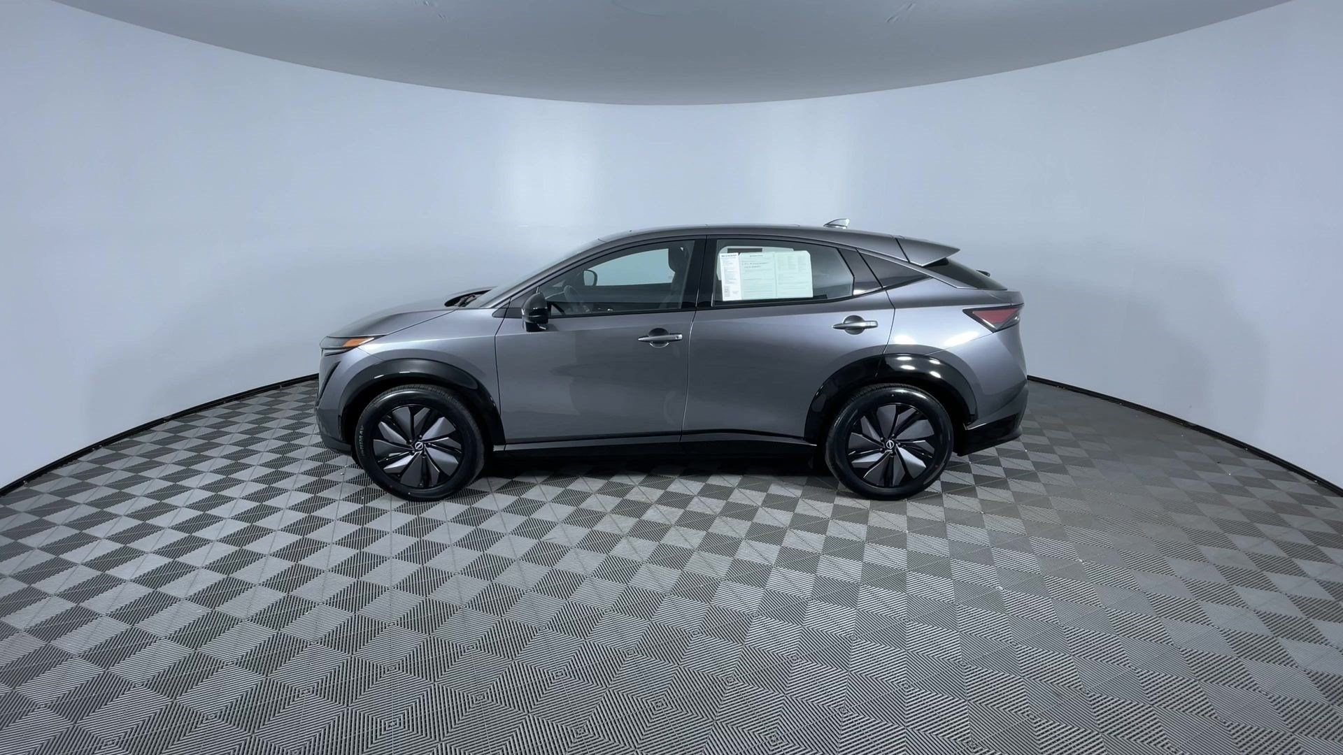 Certified 2024 Nissan Ariya AWD image 5
