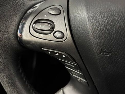 Used 2023 Nissan Murano SV FWD image 16