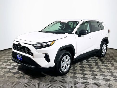 Certified 2025 Toyota RAV4 LE AWD/4WD image 4