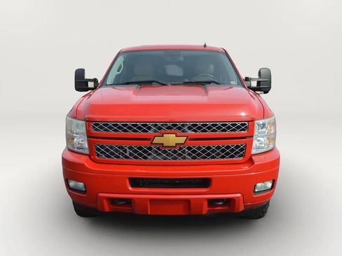 Used 2014 Chevrolet Silverado 2500 LTZ w/ LTZ Plus Package image 4