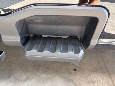 Used 2024 Ford F250 Lariat image 15