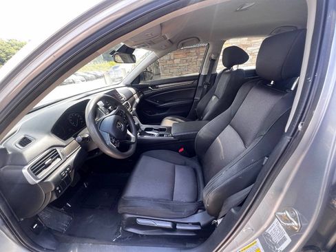 Used 2019 Honda Accord LX image 15