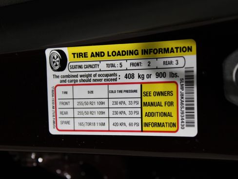 Used 2025 Lincoln Nautilus Reserve AWD/4WD image 33