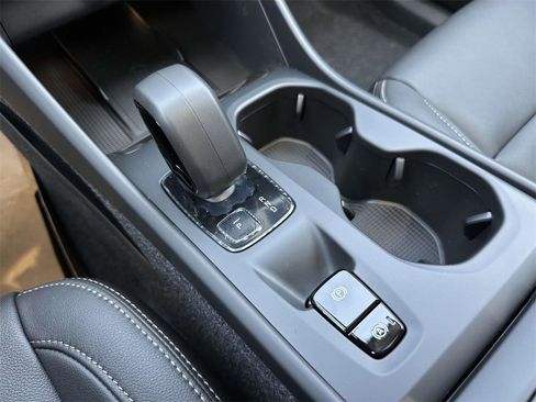 New 2026 Volvo XC40 B4 Plus w/ Climate Package image 6