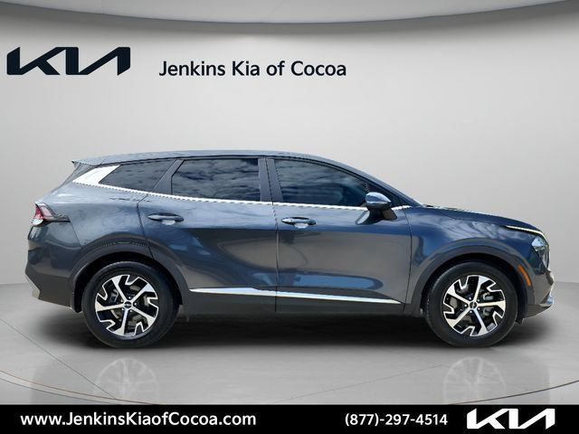 Certified 2023 Kia Sportage EX FWD image 3
