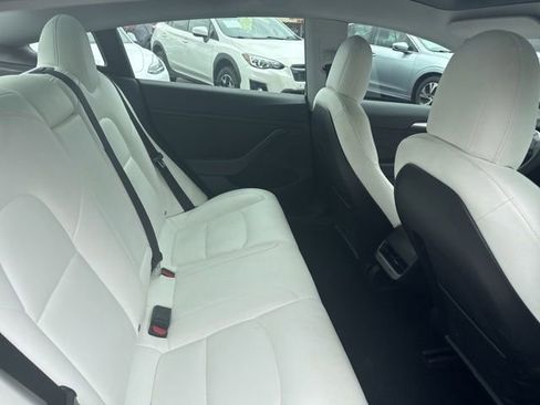 Used 2021 Tesla Model 3 Standard Range Plus RWD image 16