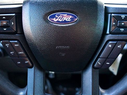 Used 2016 Ford F150 XLT image 17