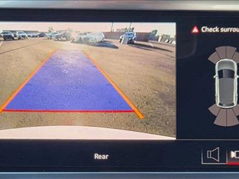 New 2025 Audi Q3 2.0T Premium image 12