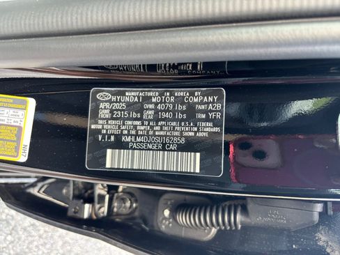 Certified 2025 Hyundai Elantra Hybrid FWD image 35