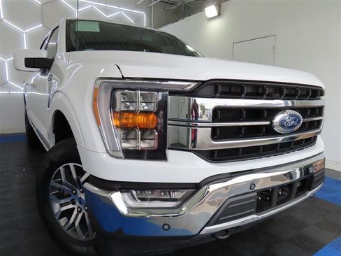 Used 2022 Ford F150 Lariat w/ Equipment Group 501A Mid image 3