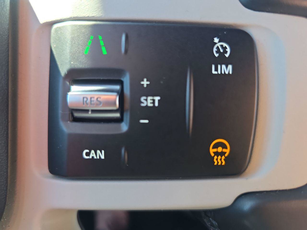 Used 2023 Land Rover Defender 130 SE AWD/4WD image 37