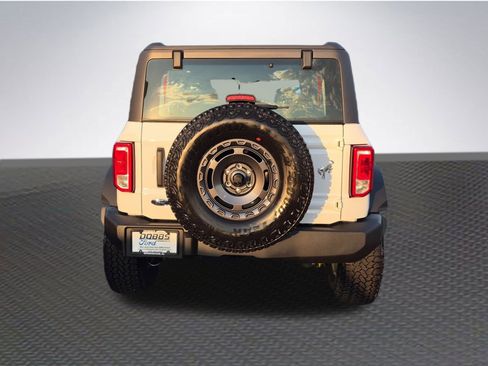 New 2025 Ford Bronco 4-Door w/ Sasquatch Package image 6