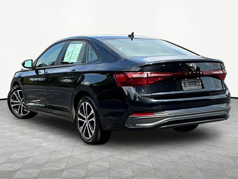 Used 2025 Volkswagen Jetta Sport FWD image 4