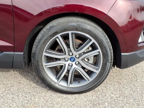 Used 2020 Ford Edge Titanium image 10