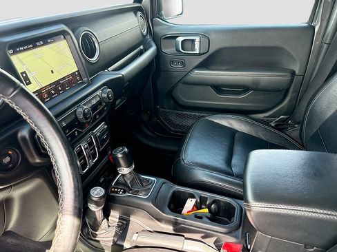 Used 2021 Jeep Wrangler Unlimited Sahara AWD/4WD image 25