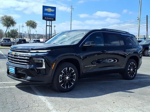 New 2026 Chevrolet Traverse LT w/ Sun and Wheel Package image 3