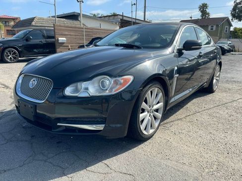 Used 2011 Jaguar XF Premium RWD image 1