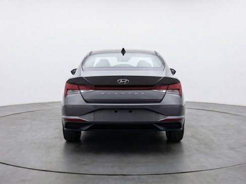 Used 2025 Hyundai Elantra SEL FWD image 7