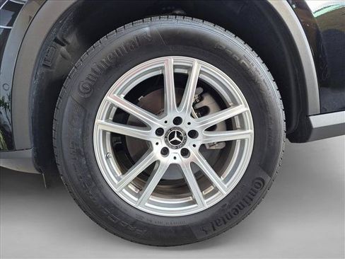 Used 2025 Mercedes-Benz GLC 300 image 20