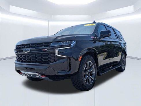 Used 2023 Chevrolet Tahoe Z71 w/ Z71 Off-Road Package AWD/4WD image 9