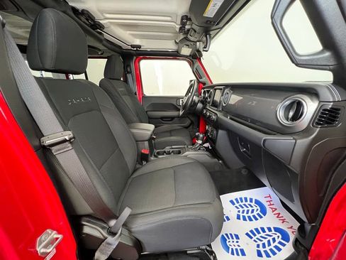 Used 2022 Jeep Wrangler Unlimited Sahara w/ Cold Weather Group image 9