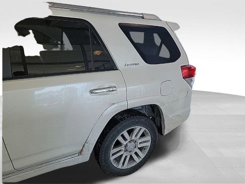 Used 2013 Toyota 4Runner Limited image 7