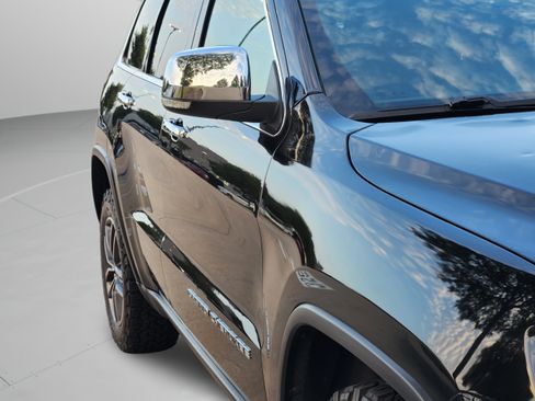 Used 2020 Jeep Grand Cherokee Limited w/ Luxury Group II AWD/4WD image 33