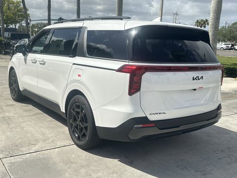 New 2026 Kia Carnival SX FWD image 8