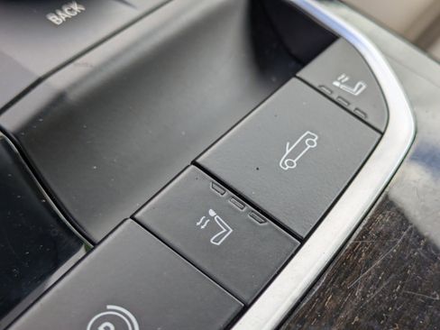 Used 2023 BMW 430i xDrive Convertible w/ M Sport Package image 27