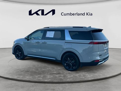 Used 2022 Kia Carnival SX FWD image 3