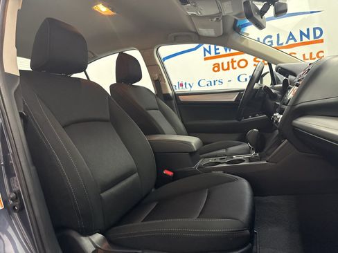 Used 2017 Subaru Legacy 2.5i Premium AWD/4WD image 18