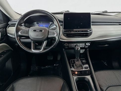 Certified 2022 Jeep Compass Limited image 32