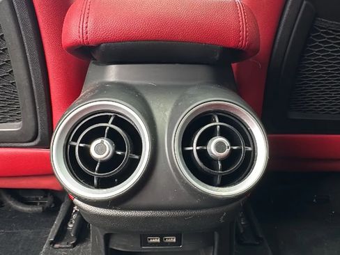 Used 2018 Alfa Romeo Stelvio Ti Sport AWD/4WD image 14
