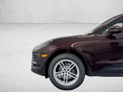 Used 2026 Porsche Macan AWD/4WD image 28