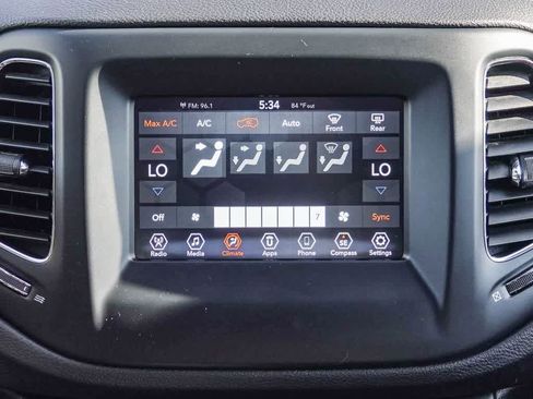 Certified 2020 Jeep Compass Latitude image 13