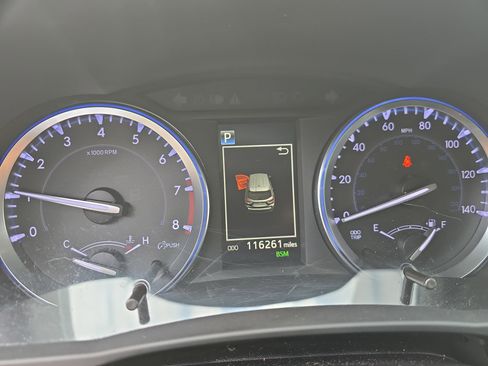 Used 2018 Toyota Highlander Limited image 21