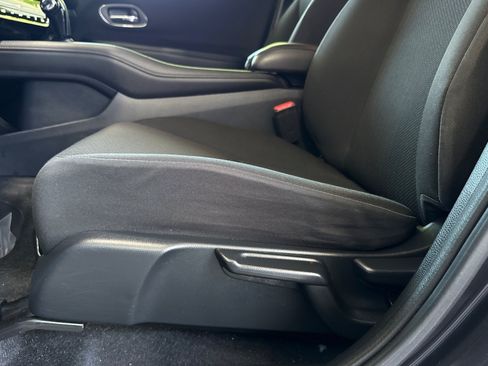 Used 2018 Honda HR-V EX image 14