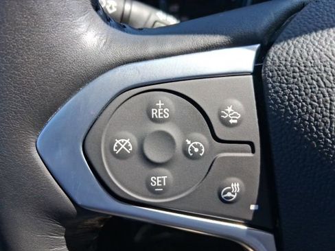 Used 2021 Chevrolet Traverse RS image 22