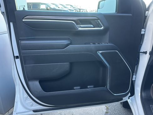 Used 2023 Chevrolet Silverado 1500 LT image 14