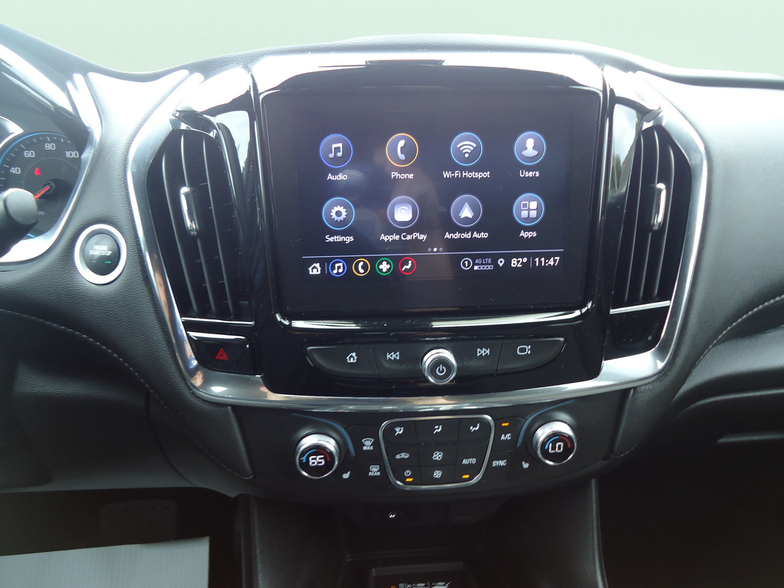 Used 2023 Chevrolet Traverse LT AWD/4WD image 14