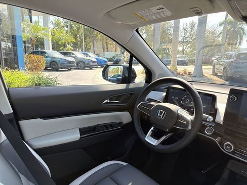 New 2026 Honda Prologue Touring image 15