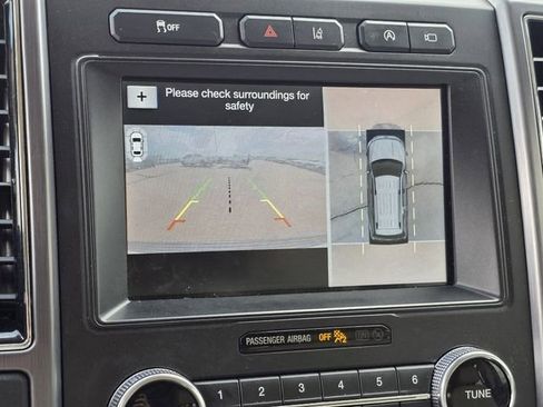 Used 2019 Ford Expedition Platinum image 10