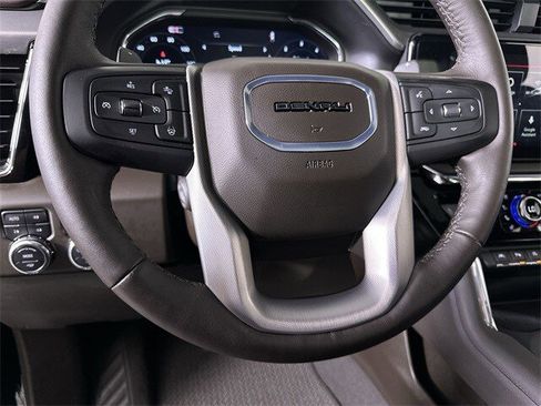 Used 2025 GMC Sierra 1500 Denali image 11