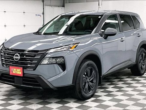 New 2026 Nissan Rogue SV w/ Cold Weather Package AWD/4WD image 2