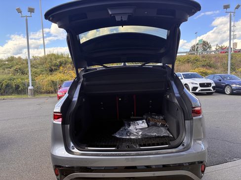 Used 2026 Jaguar F-PACE R-Dynamic S image 28