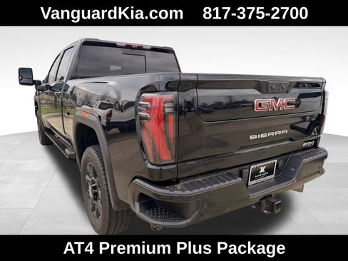 Used 2024 GMC Sierra 2500 AT4 w/ AT4 Premium Plus Package image 2