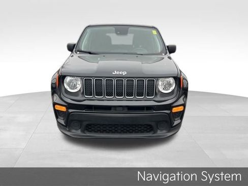 Used 2023 Jeep Renegade Latitude image 2