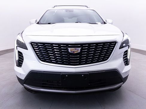 Used 2021 Cadillac XT4 Premium Luxury AWD/4WD image 13